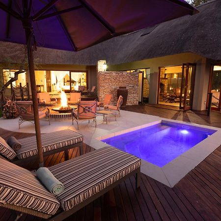 Shumbalala Game Lodge ソーニーブッシュ・ゲーム・リザーブ エクステリア 写真