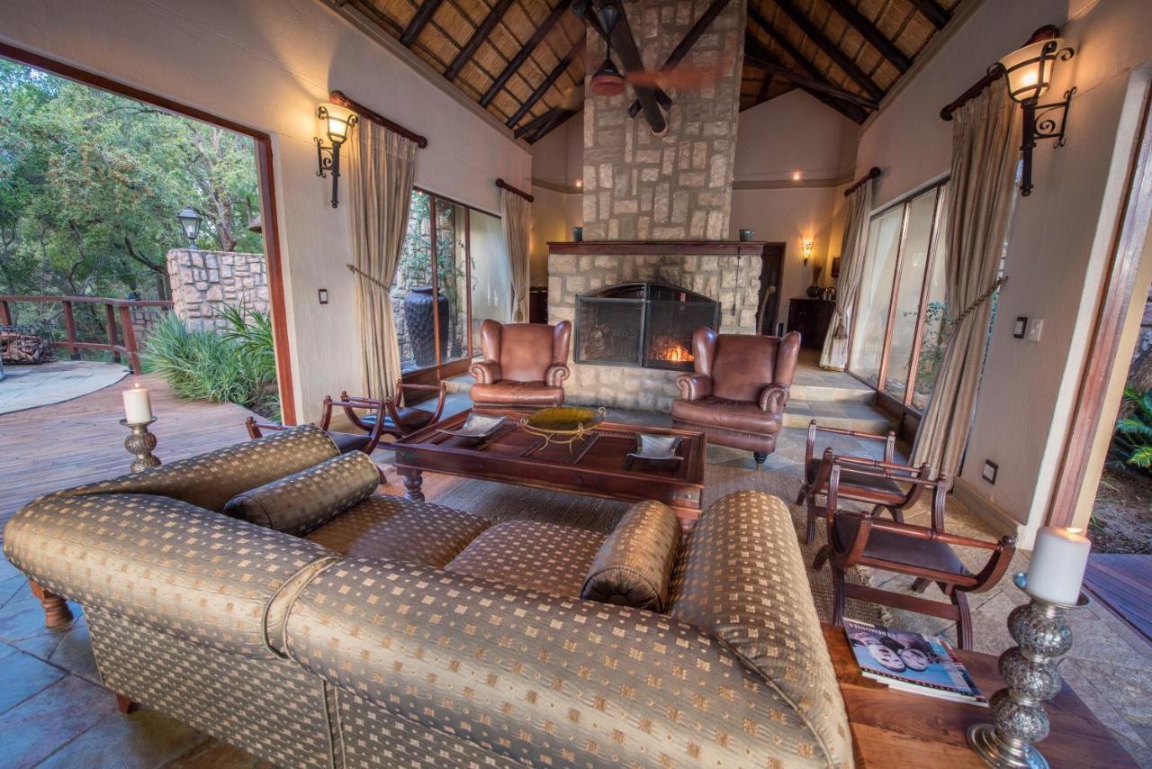 Shumbalala Game Lodge ソーニーブッシュ・ゲーム・リザーブ エクステリア 写真