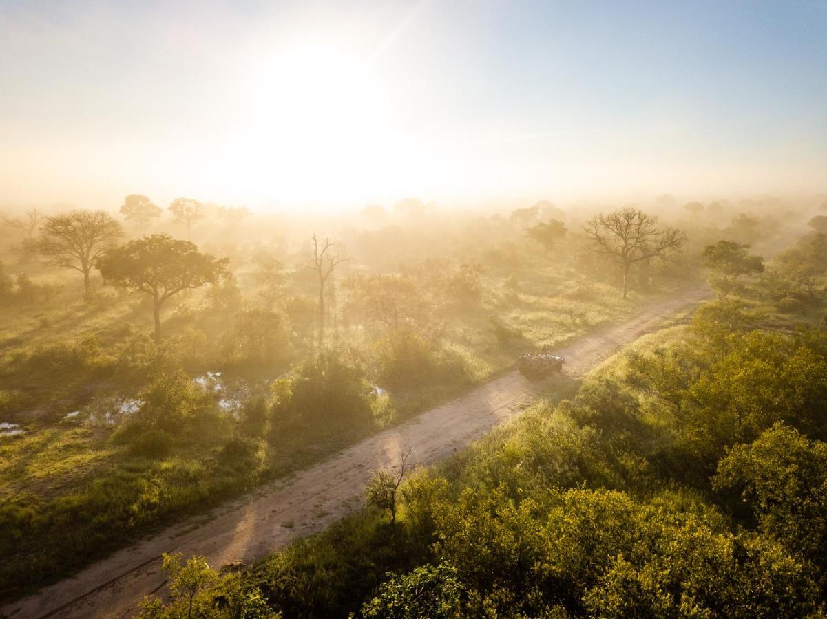 Shumbalala Game Lodge ソーニーブッシュ・ゲーム・リザーブ エクステリア 写真