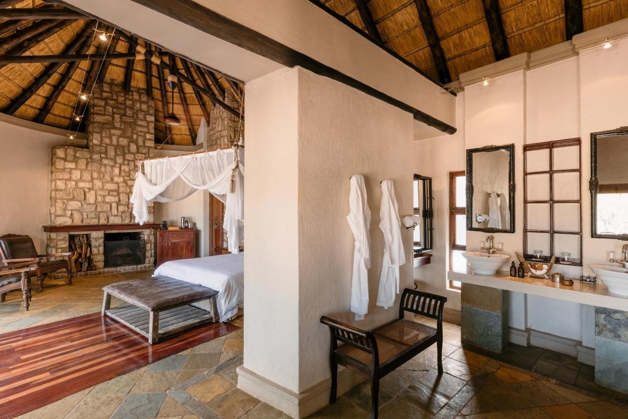 Shumbalala Game Lodge ソーニーブッシュ・ゲーム・リザーブ エクステリア 写真